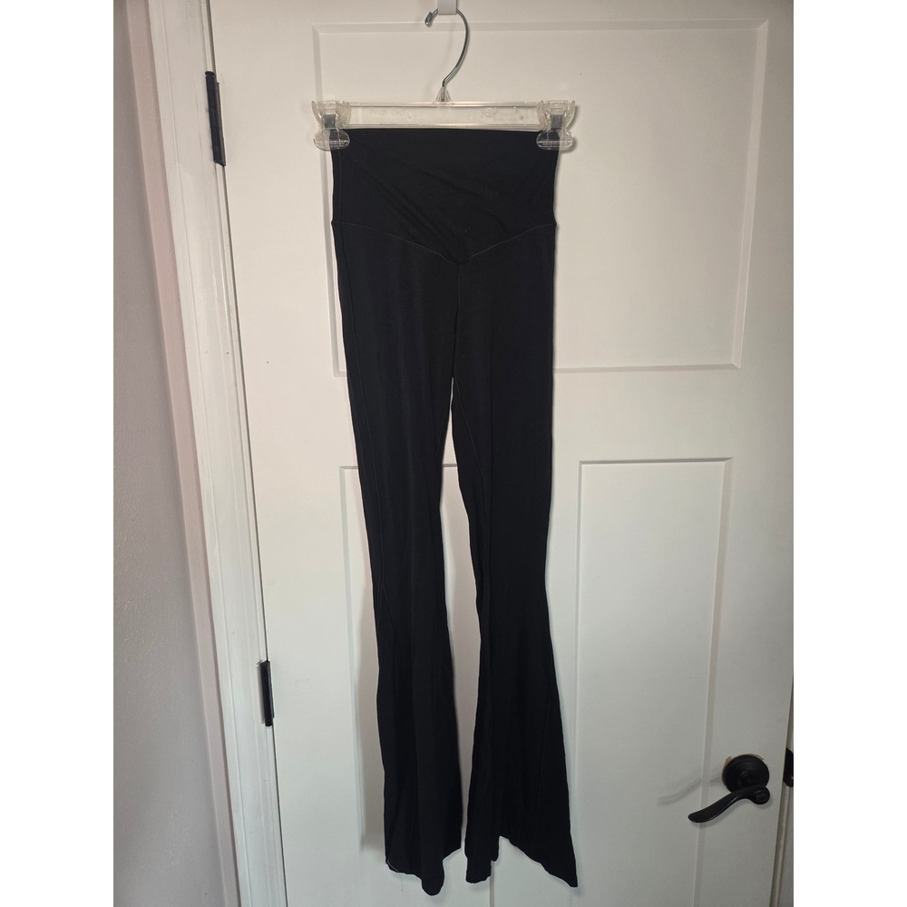 OFFLINE by Aerie Real Me Crossover Super Flare Leggings Black Small Short